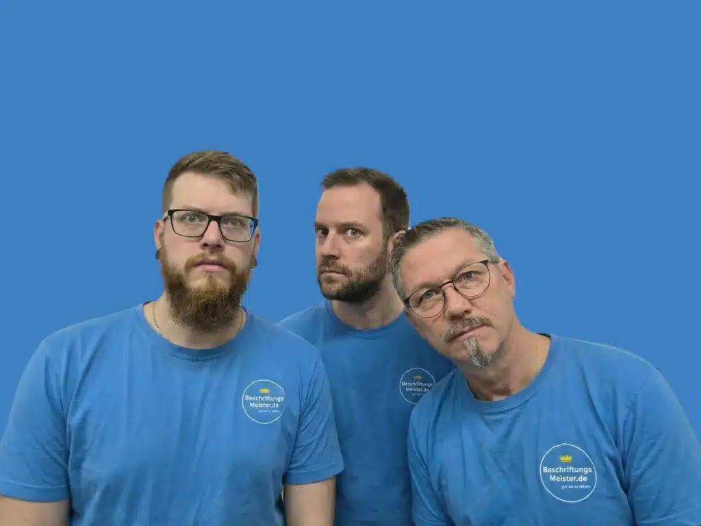 Teamfoto BeschriftungsMeister.de: Experten für Event-Branding, Venue-Branding und professionelle Beschriftung. Digitaldruck mit Know-How.